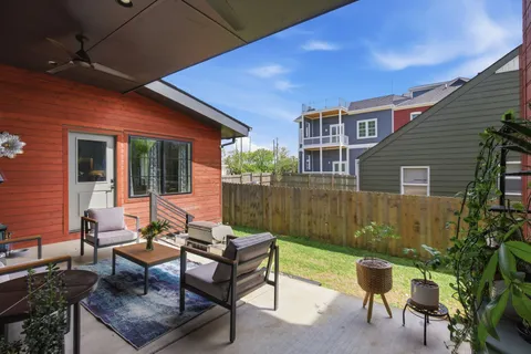 $1,400,000 | 1606 10th Avenue North, Nashville, TN 37208