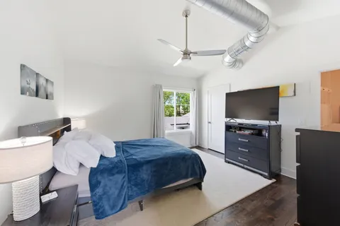 $1,400,000 | 1606 10th Avenue North, Nashville, TN 37208