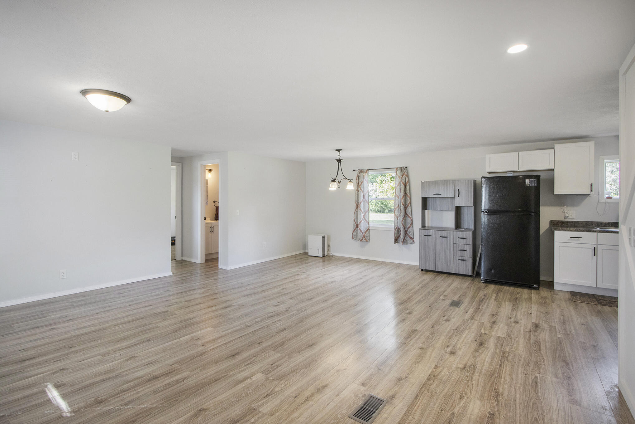 57900 Patterson Lane Three Rivers, MI 49093 - Photo 8 of 20 57900Patterson_27