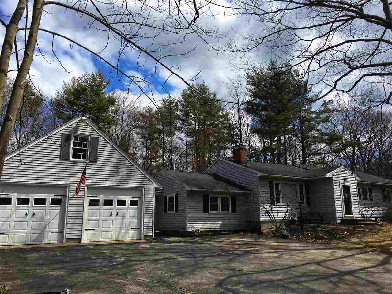741 Robinson Road Pembroke, NH 03275 - Photo 1 of 21