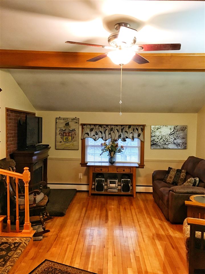 741 Robinson Road Pembroke, NH 03275 - Photo 4 of 21