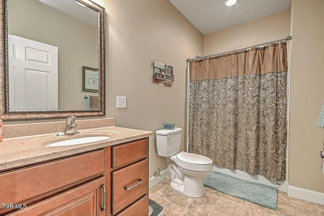 $3,000 | 5000 Aberlea Place, Piney Flats, TN 37686