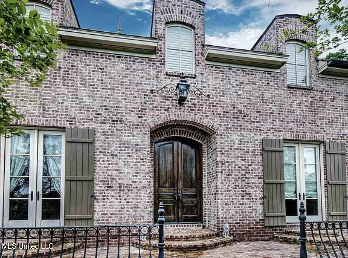 718 Inheritance Place Flowood, MS 39232 - Photo 1 of 9 6C7CB375-9041-4085-9678-F3706FAC3D45