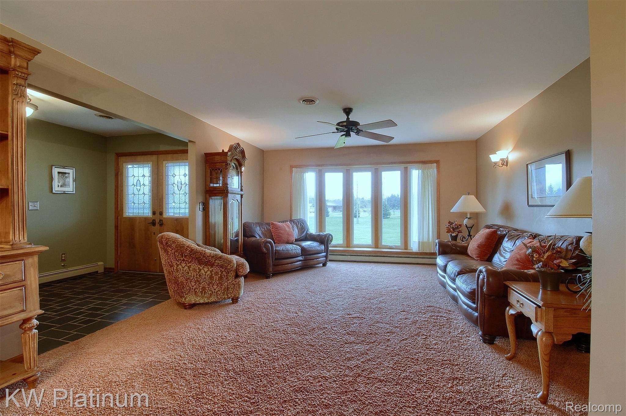 21100 Pratt Road Armada, MI 48005 - Photo 4 of 41 4-Living Room.jpg