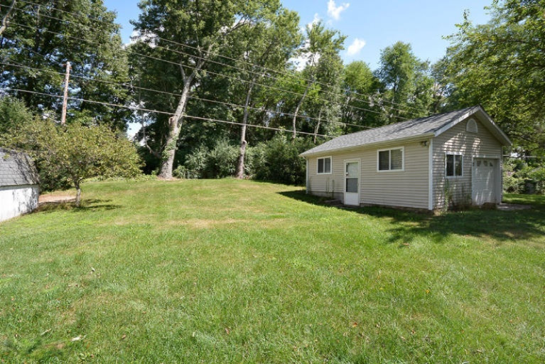604 Lakeview Road Paw Paw, MI 49079 - Photo 18 of 21 Yard / Pole Barn