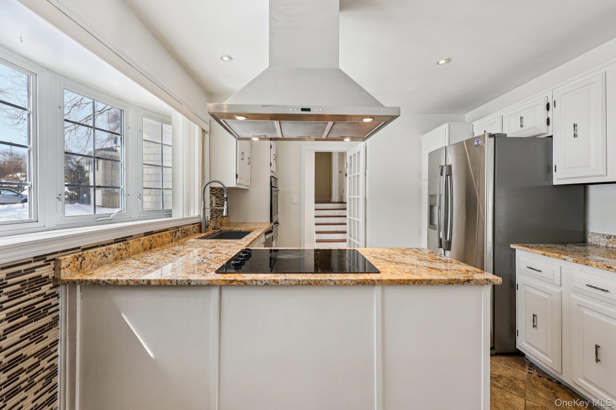 11 Meadowlark Road Rye Brook, NY 10573 - Photo 13 of 34 Eat in Kitchen