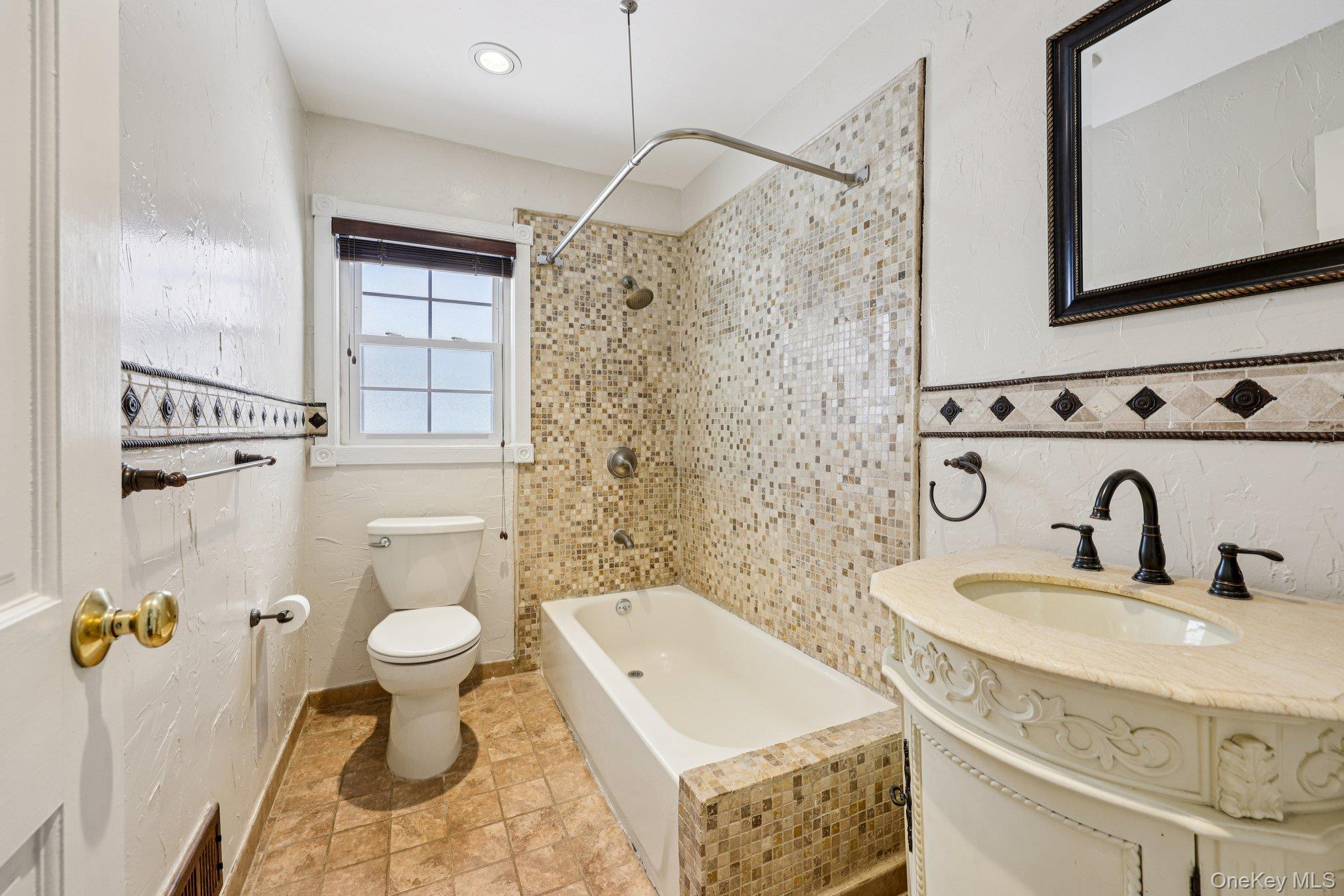 11 Meadowlark Road Rye Brook, NY 10573 - Photo 26 of 34 Guest Bath