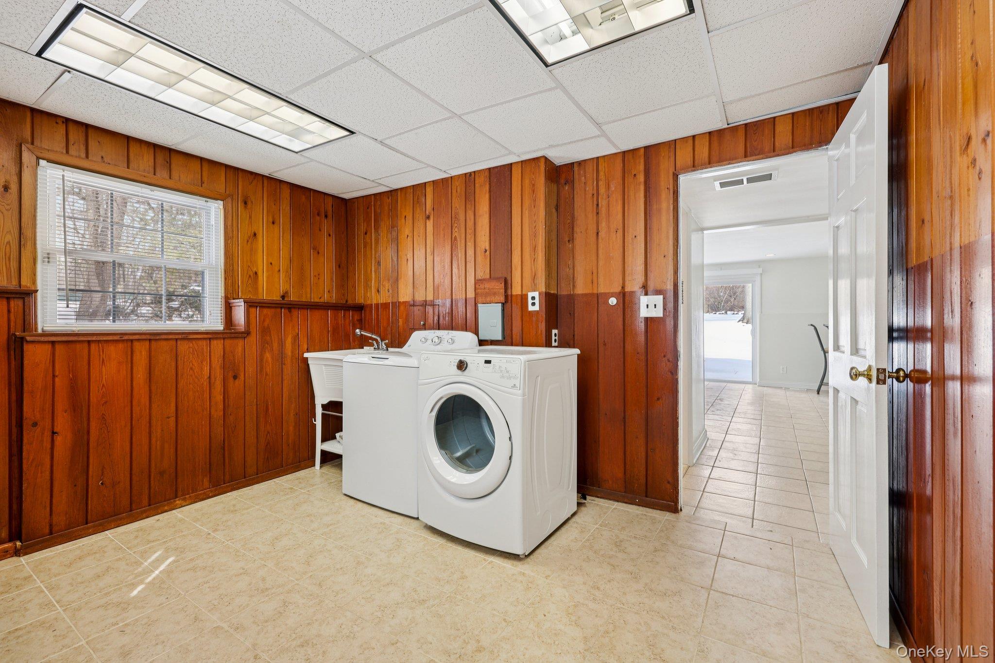 11 Meadowlark Road Rye Brook, NY 10573 - Photo 27 of 34 Laundry Room