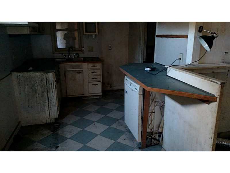 6 Maple Lake Farm Road Charlestown, RI 02813 - Photo 5 of 15 Kitchen.