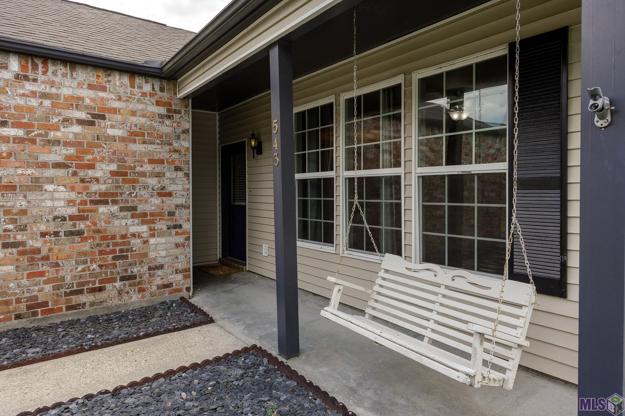543 Hadley Drive Baton Rouge, LA 70820 - Photo 2 of 25 Gallery Image 2