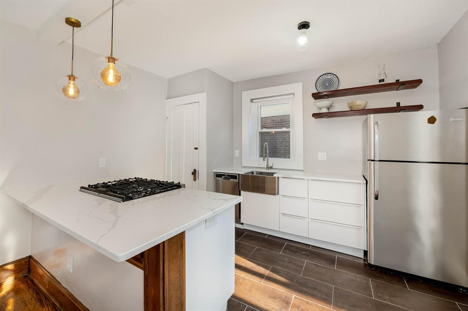 5806 Montgomery Road Cincinnati, OH 45212 - Photo 16 of 25