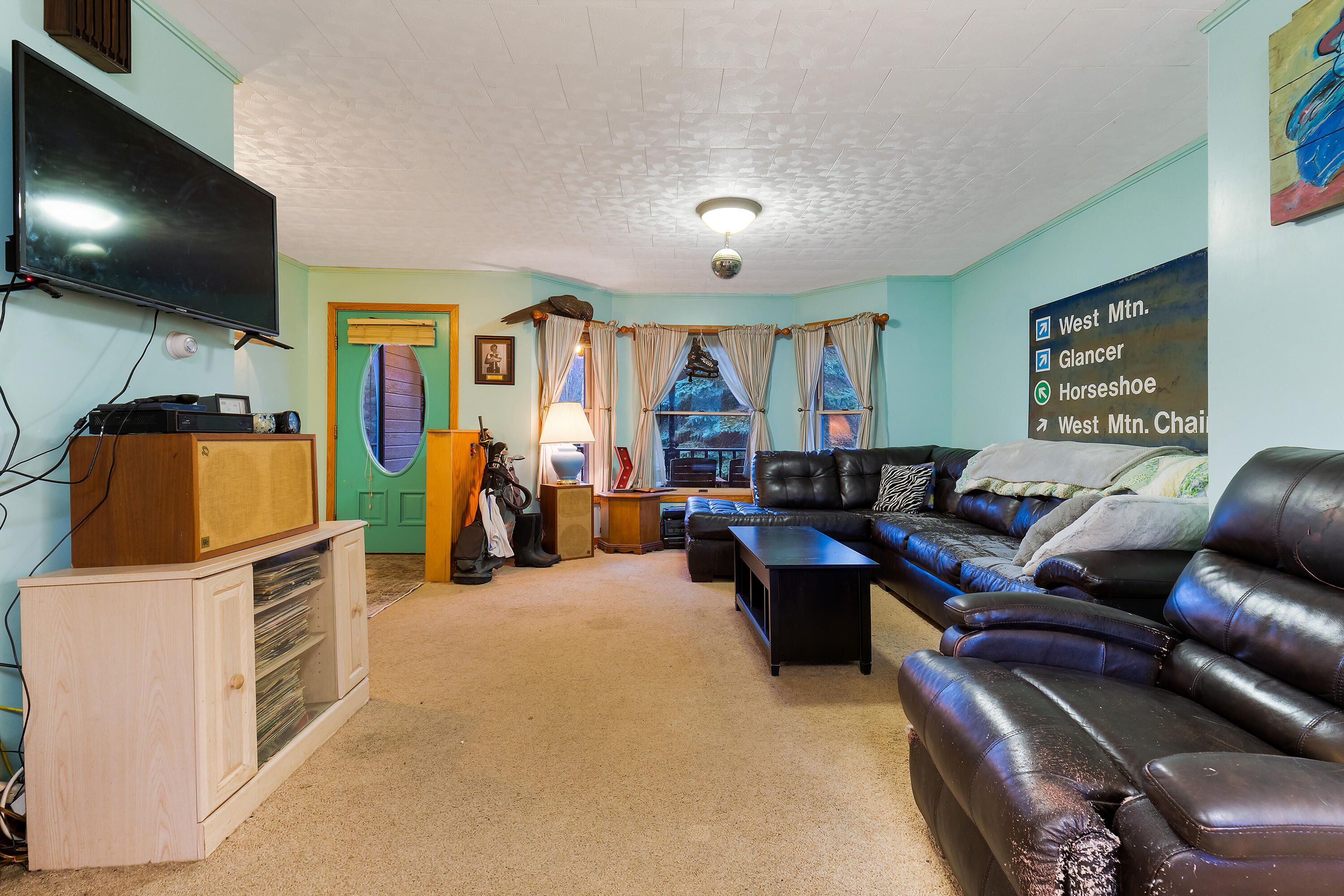 42 Sargent Avenue Eustis, ME 04982 - Photo 18 of 60 Living Room
