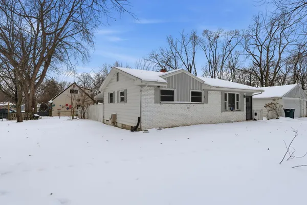 $174,900 | 3924 Wedgewood Drive, Lansing, MI 48911