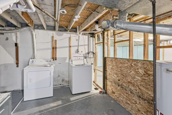 $174,900 | 3924 Wedgewood Drive, Lansing, MI 48911