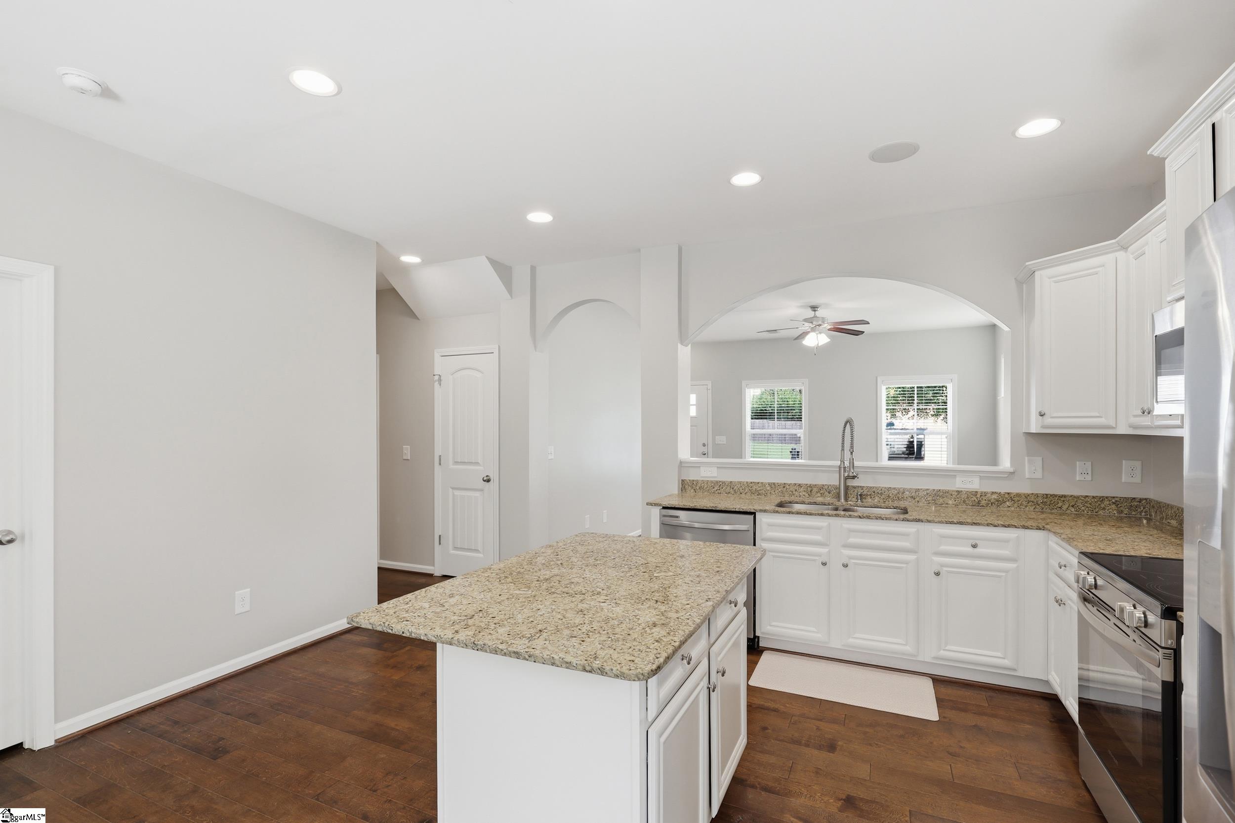 103 Chadmore Street Simpsonville, SC 29680 - Photo 8 of 35
