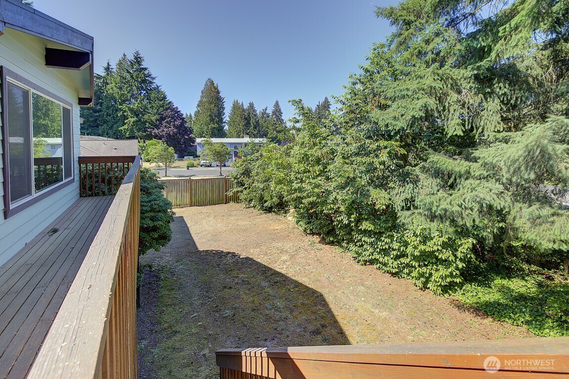 8435 198th Place Southwest Edmonds, WA 98026 - Photo 11 of 29