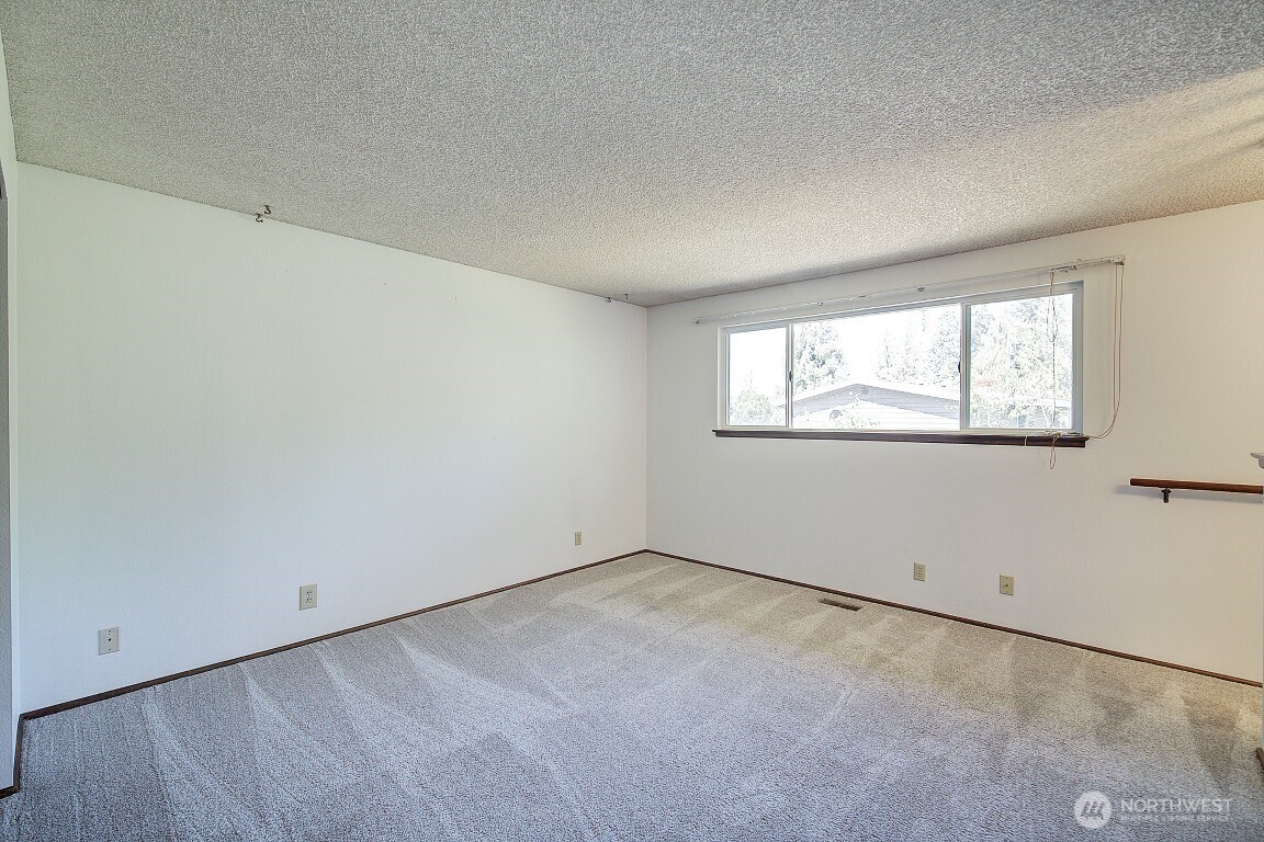 8435 198th Place Southwest Edmonds, WA 98026 - Photo 15 of 29