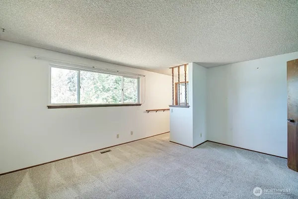$3,800 | 8435 198th Place Southwest, Edmonds, WA 98026
