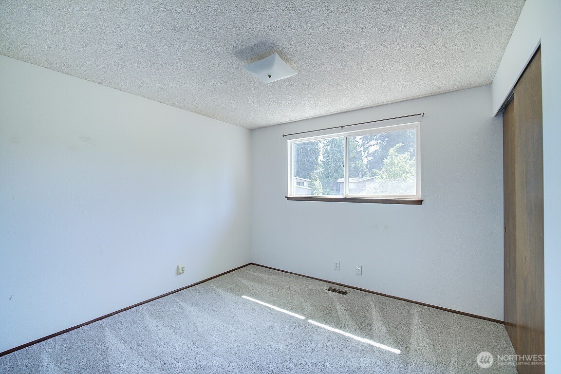 8435 198th Place Southwest Edmonds, WA 98026 - Photo 19 of 29