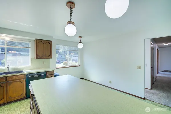 $3,800 | 8435 198th Place Southwest, Edmonds, WA 98026
