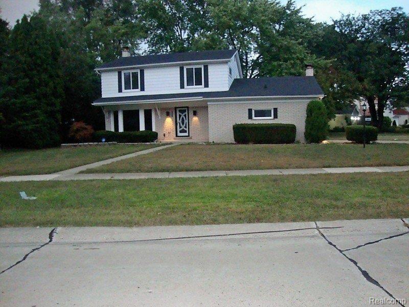 29982 Rambling Road Southfield, MI 48076 - Photo 1 of 13 1