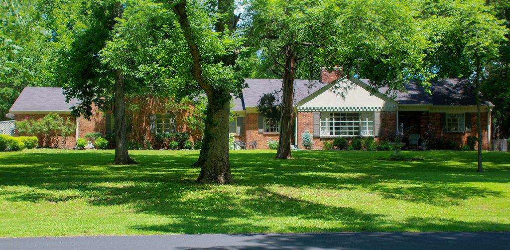 1403 Winding Way Road Nashville, TN 37216 - Photo 1 of 30 Gallery Image 1