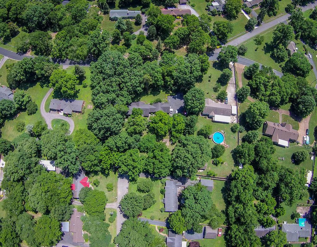 1403 Winding Way Road Nashville, TN 37216 - Photo 2 of 30 Gallery Image 2