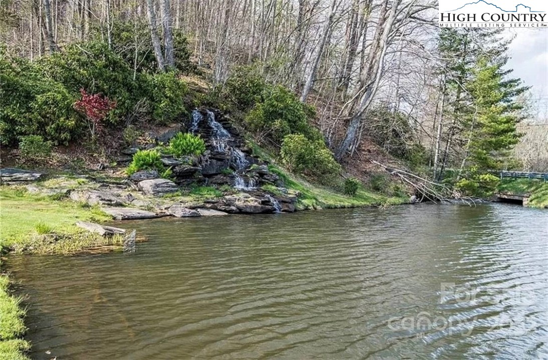 85 Jack Pine Loop Newland, NC 28657 - Photo 21 of 29