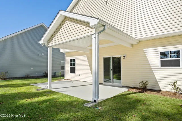 $379,990 | 2009 Twilight Drive Northeast, Winnabow, NC 28479