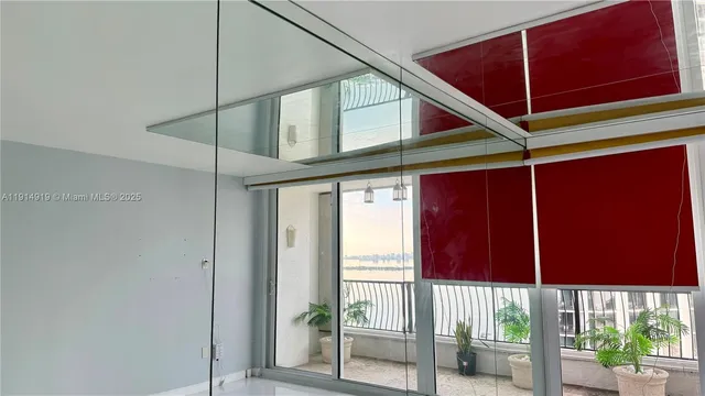 $2,650 | 555 Northeast 15th Street, Unit 31D, Miami, FL 33132