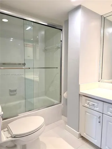 $2,650 | 555 Northeast 15th Street, Unit 31D, Miami, FL 33132