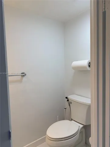 $2,650 | 555 Northeast 15th Street, Unit 31D, Miami, FL 33132