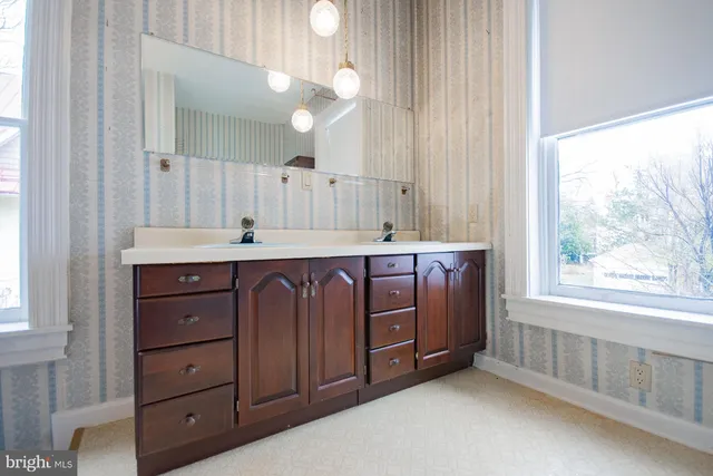 $444,900 | 529 South George Street, Charles Town, WV 25414