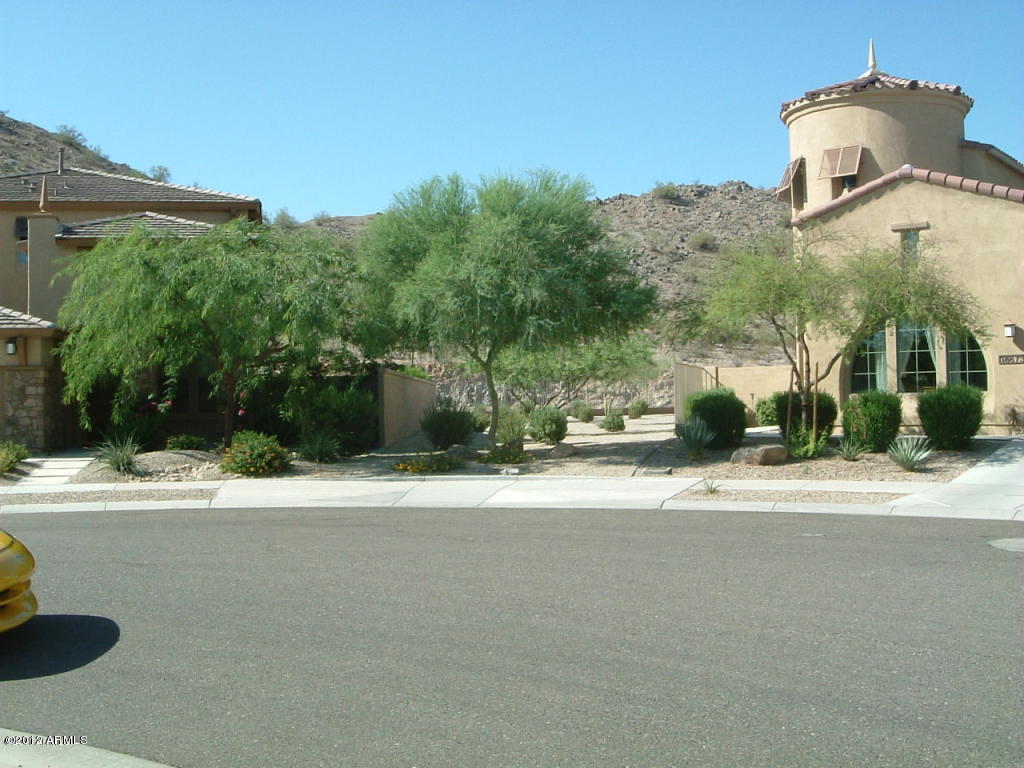 18673 Verdin Road Goodyear, AZ 85338 - Photo 5 of 5 SIDE