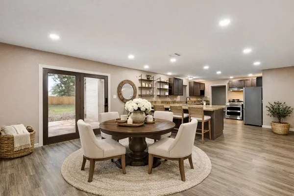 $425,000 | 185 Hunters Lane, Sweeny, TX 77480