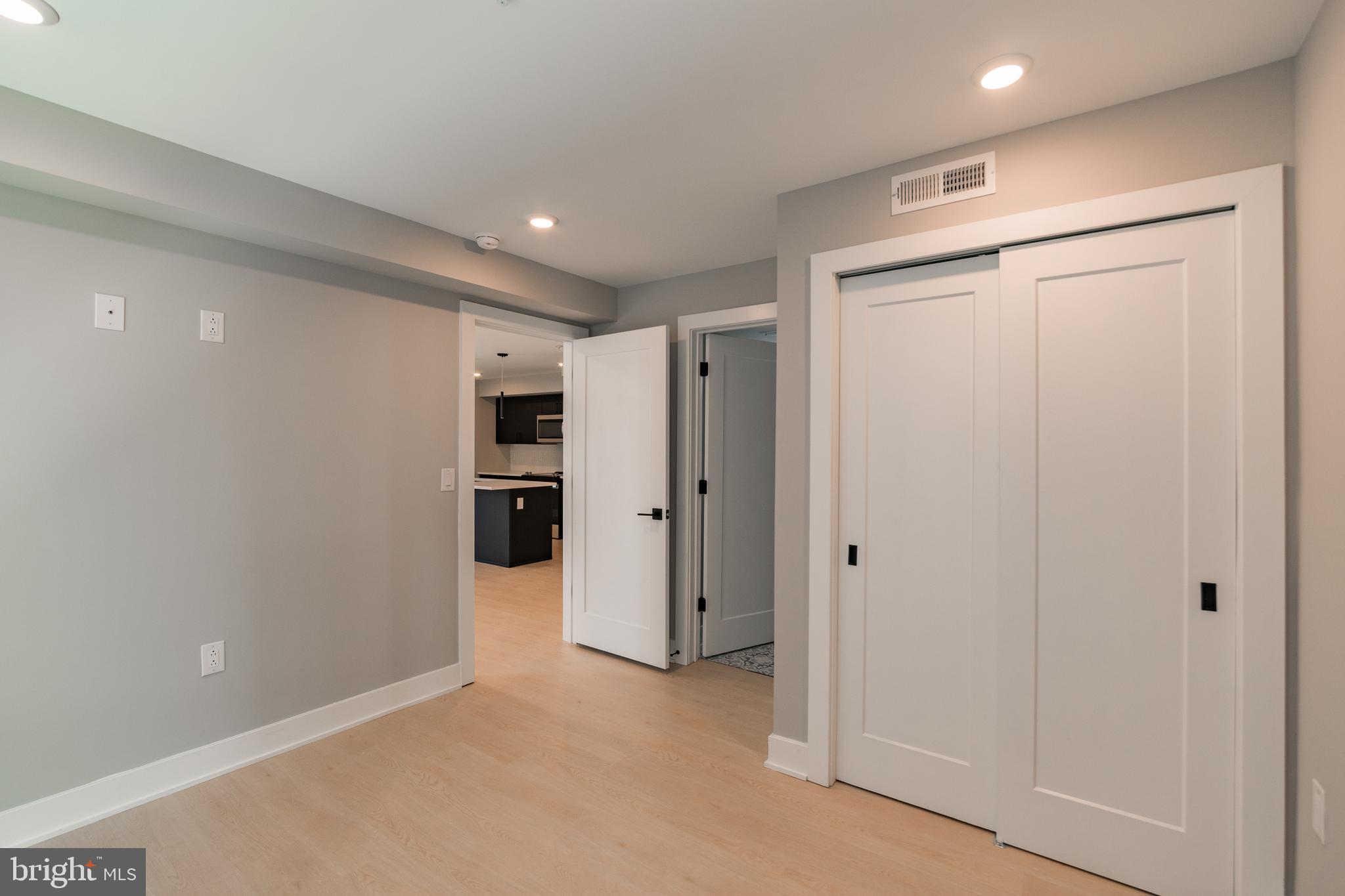 6604 Ridge Avenue, Unit 401 Philadelphia, PA 19128 - Photo 8 of 11 a view of a hallway