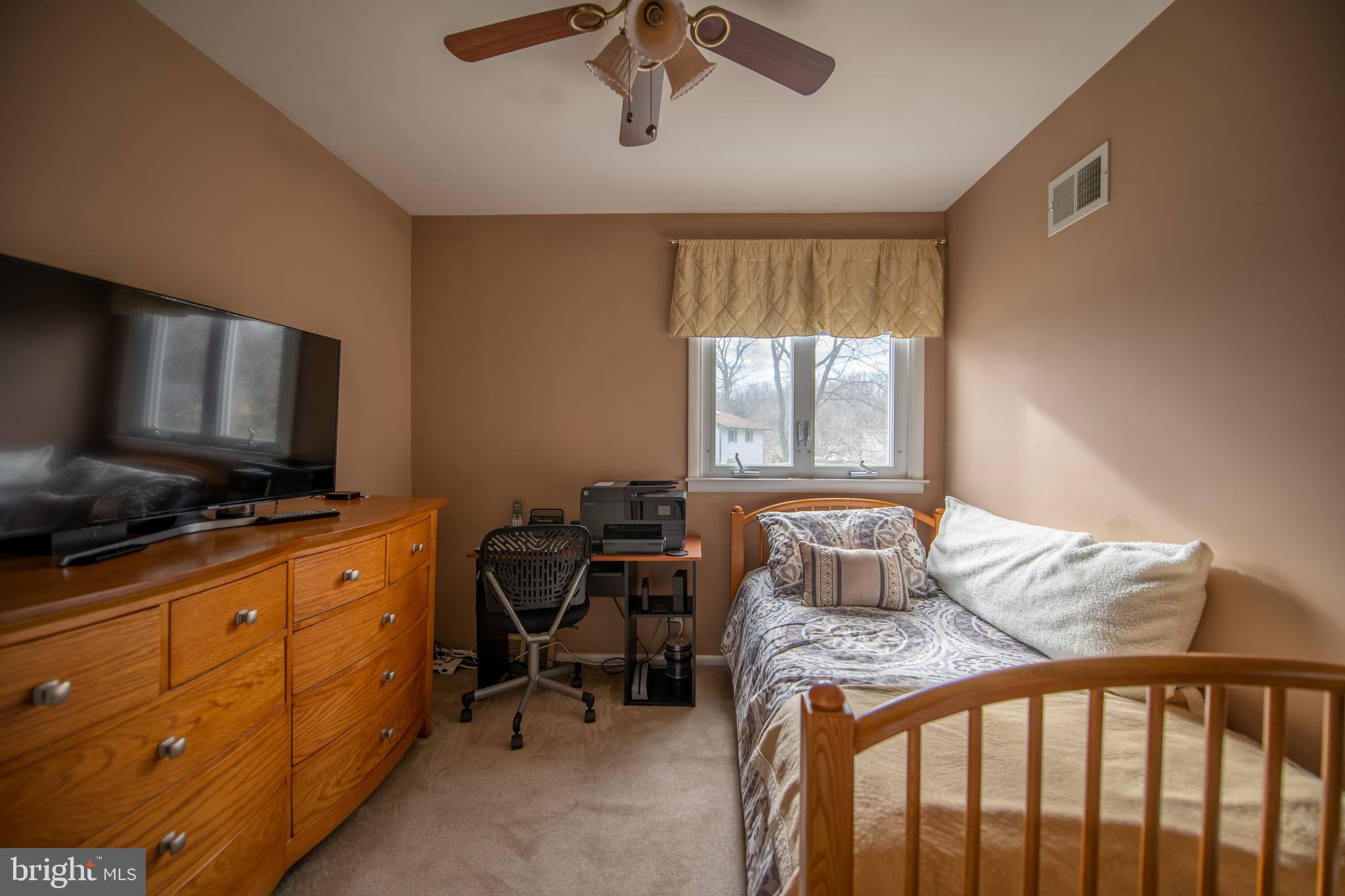 1031 Hoven Road Philadelphia, PA 19115 - Photo 18 of 31 Gallery Image 18