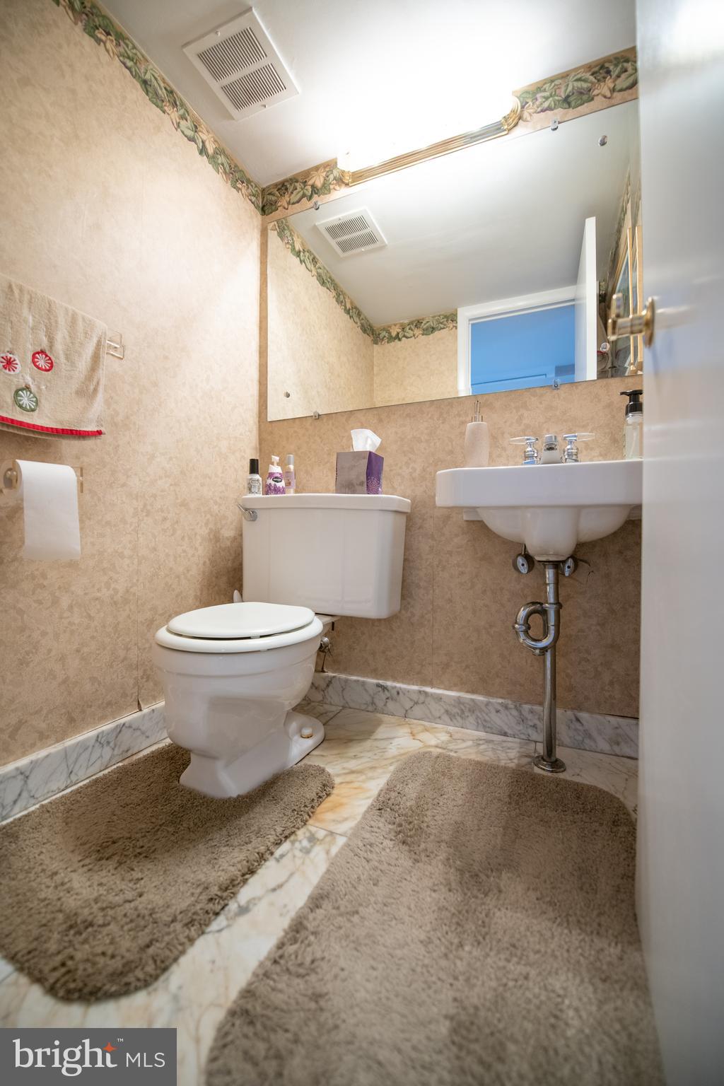1031 Hoven Road Philadelphia, PA 19115 - Photo 25 of 31 Lower Level Half Bath