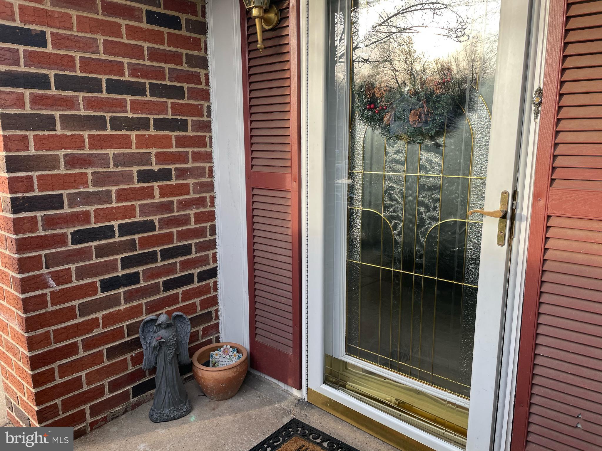 1031 Hoven Road Philadelphia, PA 19115 - Photo 4 of 31 Gallery Image 4