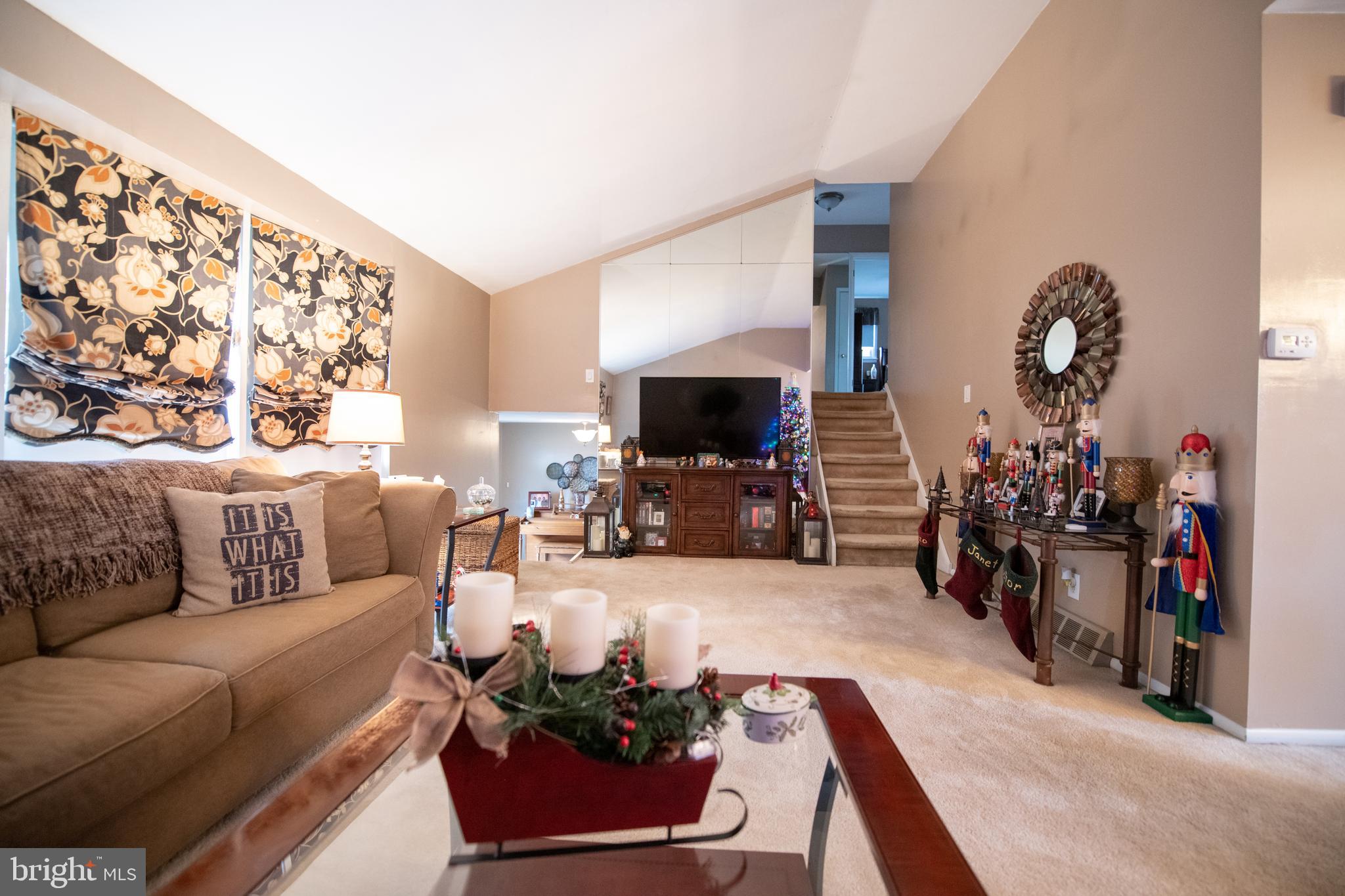 1031 Hoven Road Philadelphia, PA 19115 - Photo 10 of 31 Gallery Image 10