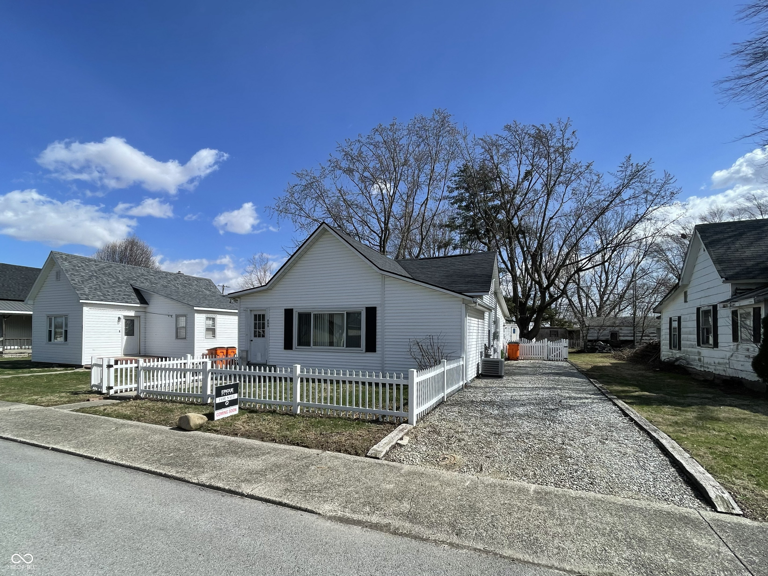 603 Posey Street Windfall, IN 46076 - Photo 3 of 52