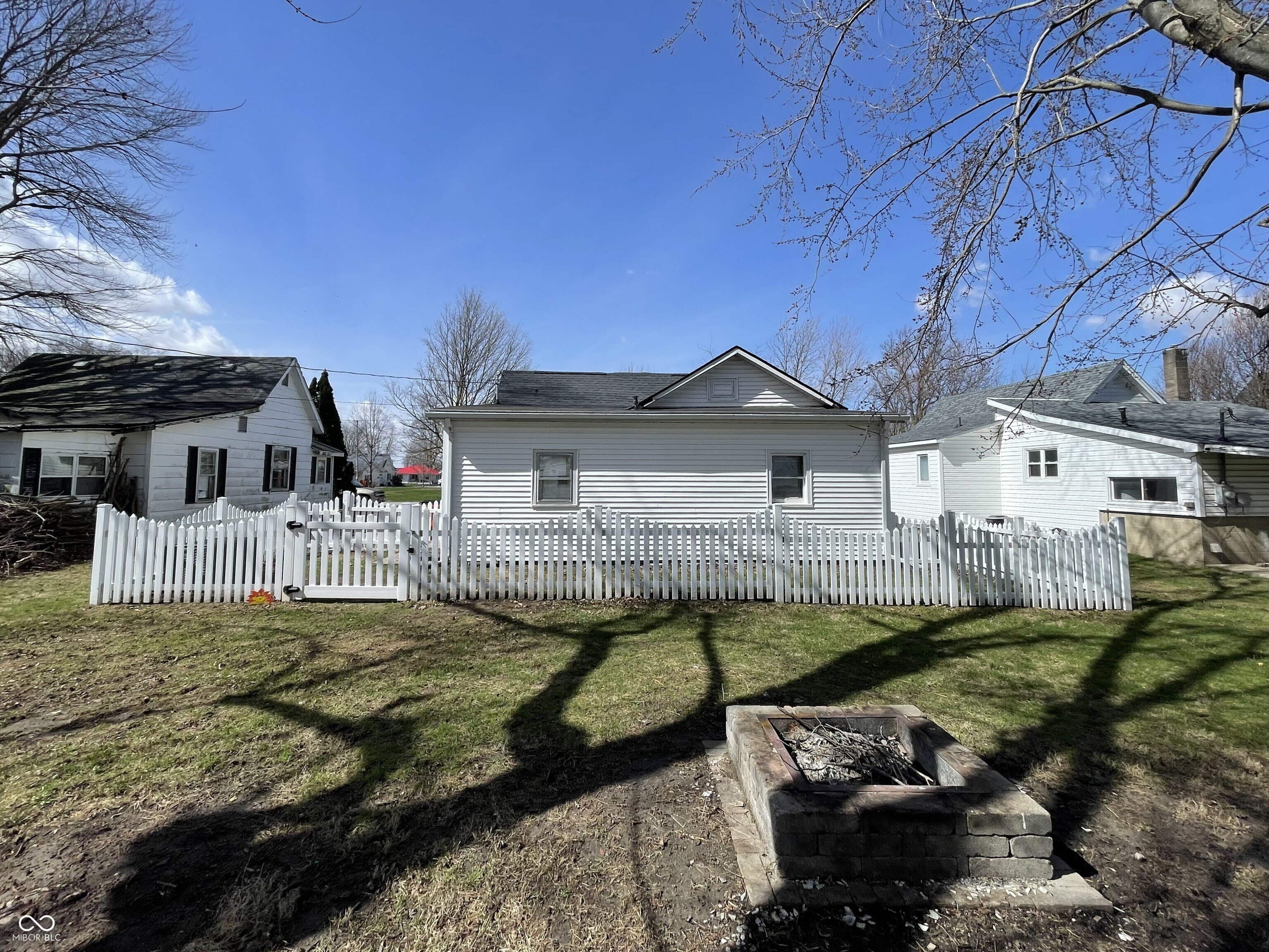 603 Posey Street Windfall, IN 46076 - Photo 8 of 52