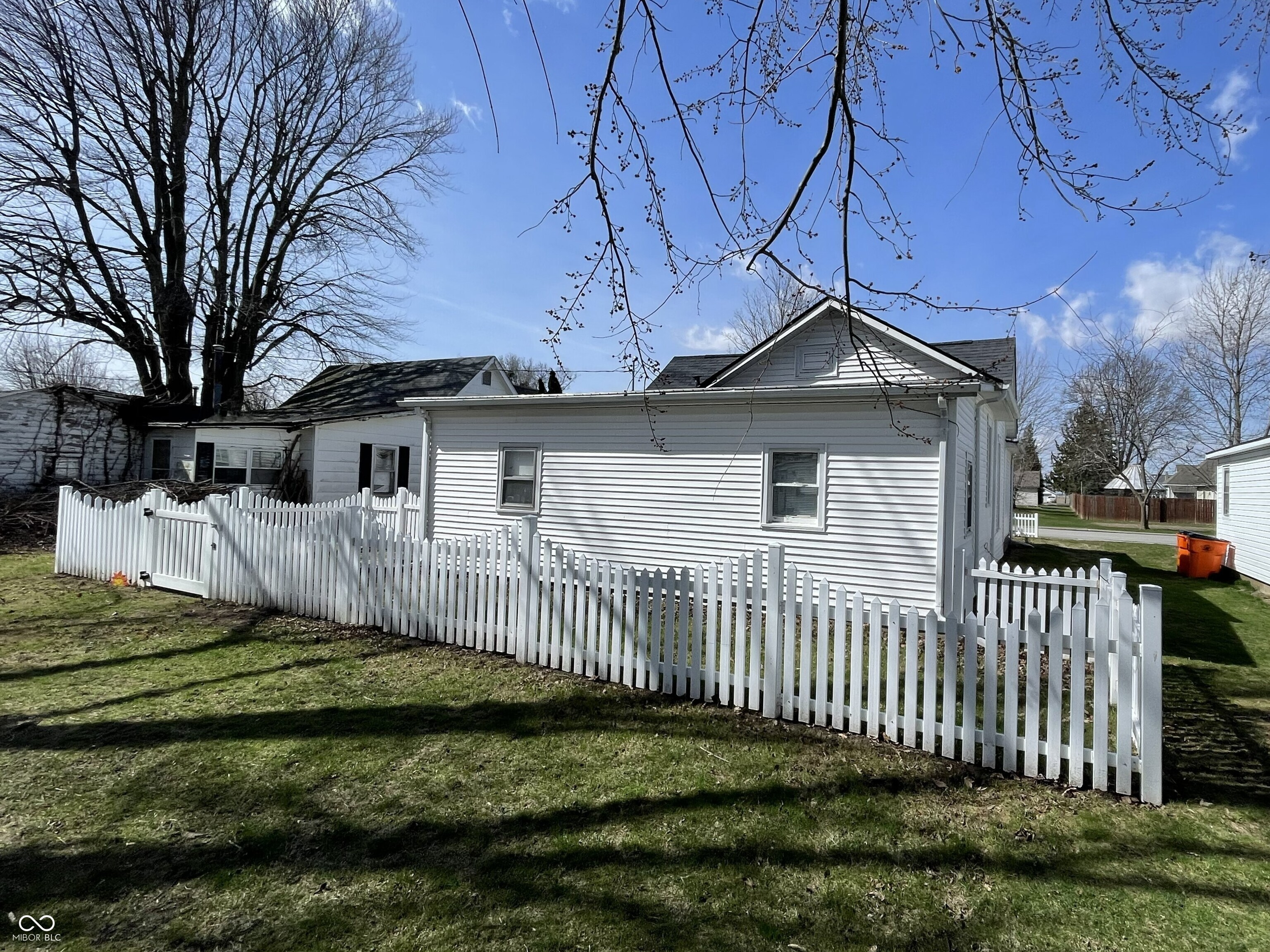 603 Posey Street Windfall, IN 46076 - Photo 9 of 52