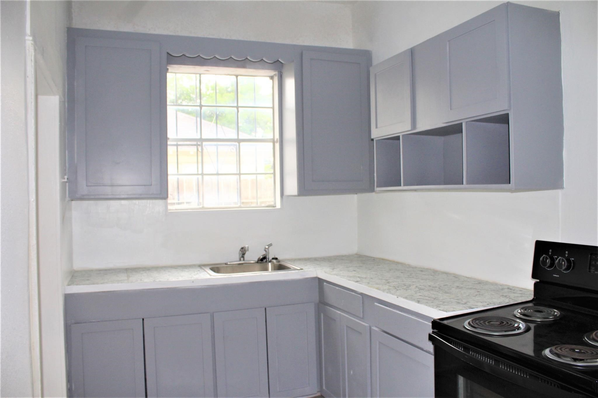 7017 Sherman Street, Unit 2 Houston, TX 77011 - Photo 1 of 10