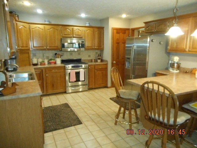 1509 North Thorn Tree Road Muncie, IN 47304 - Photo 5 of 36 Gallery Image 5