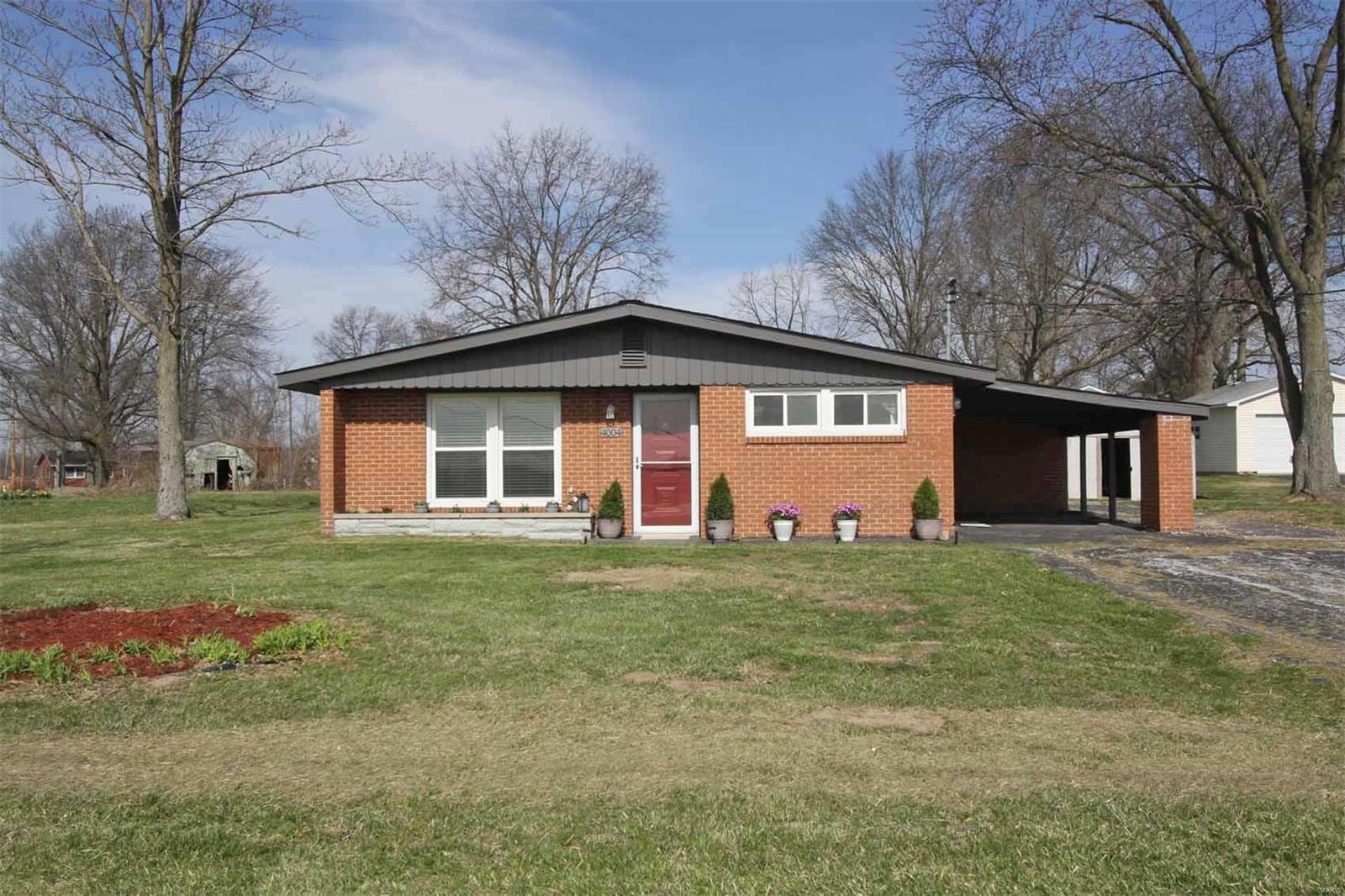 4004 Fosterburg Road Alton, IL 62002 - Photo 1 of 18