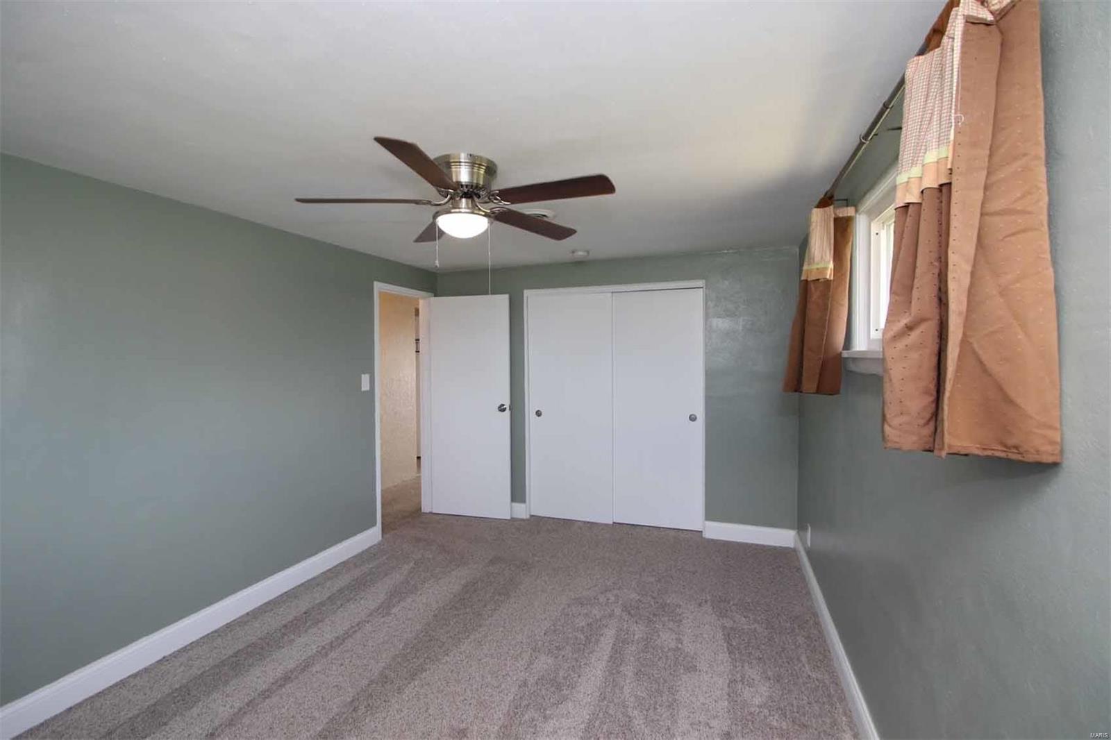 4004 Fosterburg Road Alton, IL 62002 - Photo 12 of 18