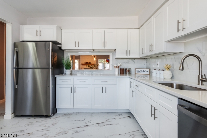 25 Chelsea Way Bridgewater, NJ 08807 - Photo 11 of 23