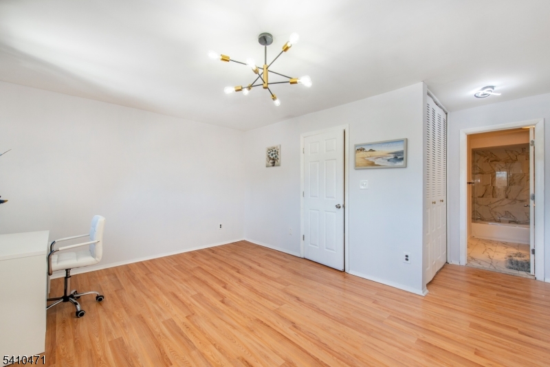 25 Chelsea Way Bridgewater, NJ 08807 - Photo 15 of 23