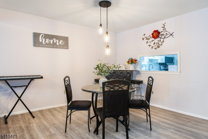 25 Chelsea Way Bridgewater, NJ 08807 - Photo 2 of 23